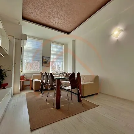 Elite Central 2br Maisonette Spacious And Stylish Apartment Varna